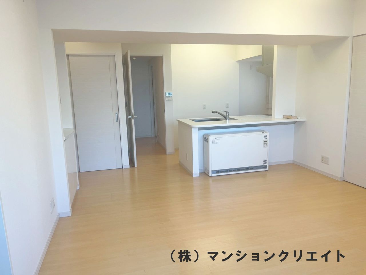 幸橋グランデCHAの居間・リビング|LDK18.7帖