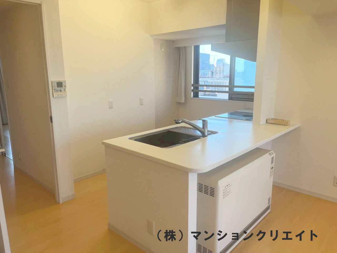 幸橋グランデCHAのキッチン|窓もあるので明るく、換気もバッチリです。