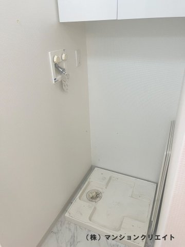 幸橋グランデCHAのランドリースペース|室内洗濯機置場