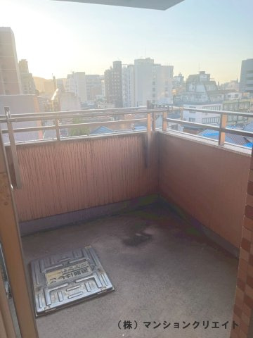 幸橋グランデCHAのバルコニー|洋室8.2帖横のバルコニーです　向きは北西になります