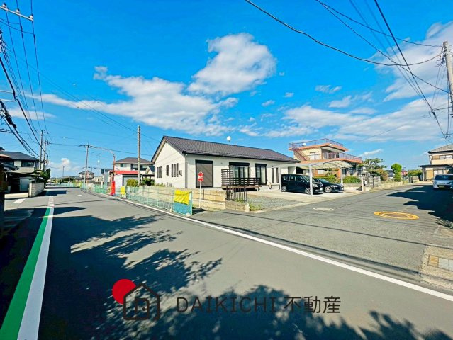 【前面道路含む現地写真】 | 久喜市江面　中古戸建