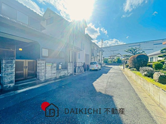 【前面道路含む現地写真】 | 久喜市江面　中古戸建