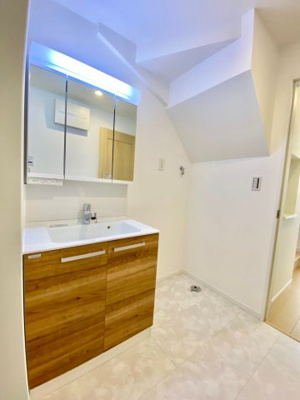 【完成予想図】 | 大森南3棟 | 飾り棚があり、季節を感じる小物や、思い出の写真など飾れます