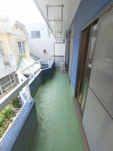 【バルコニー】