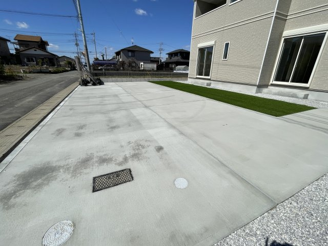 玉村町斉田（全6棟）E号棟の駐車場
