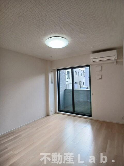 カルムの居間・リビング