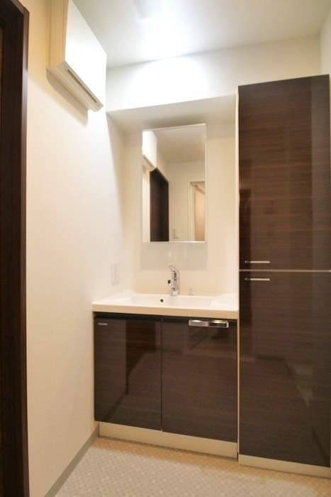 GENOVIA 東神田 green veilの内装|明るい色調の室内です