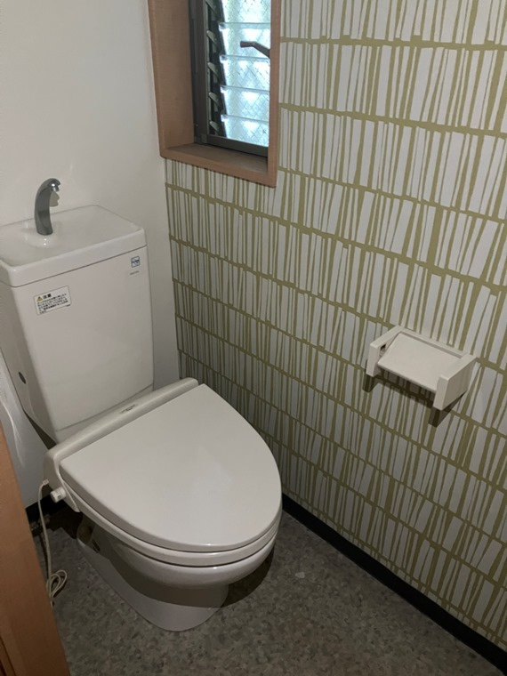 小山戸建のトイレ