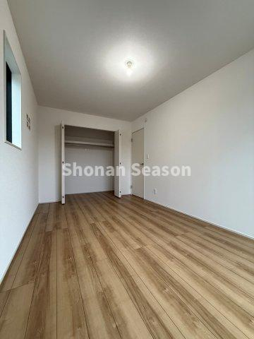 【洋室】 | 全室南西向き！2階全居室は6帖以上◎
家具の配置がしやすく自分好みの空間にアレンジできますよ♪