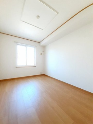 【内装】 | アルメールＡ