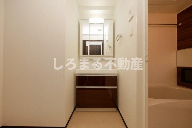 Vinoプレジオ本町の洗面所