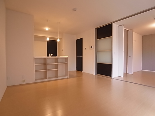 神戸市兵庫区松本通４丁目のアパートの居間・リビング|リビング