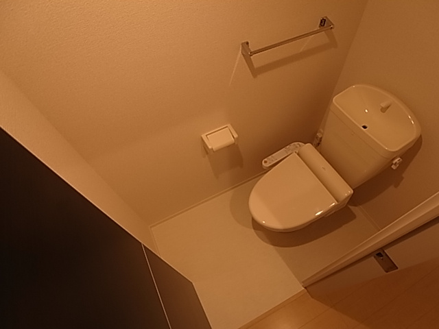 神戸市兵庫区松本通４丁目のアパートのトイレ