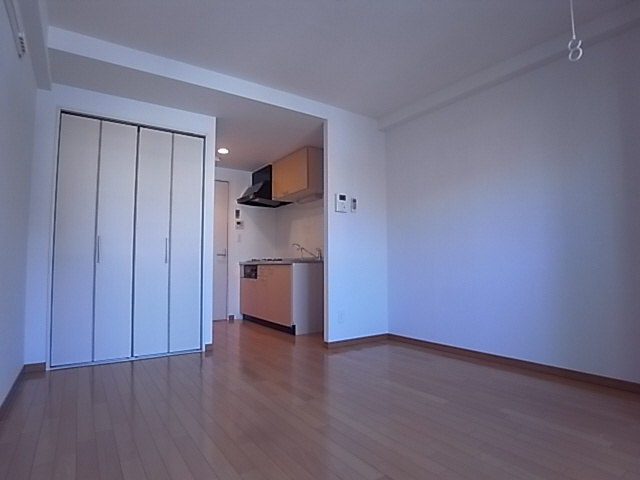 神戸市兵庫区永沢町４丁目の賃貸マンションの内装|室内