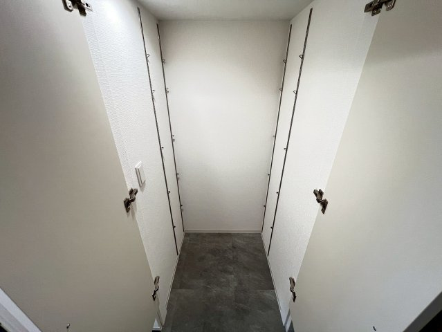 セレニテ日本橋エクラの玄関