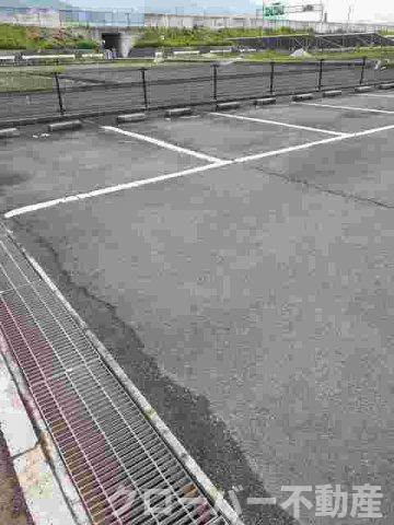 サン・リーベ　Ｂの駐車場
