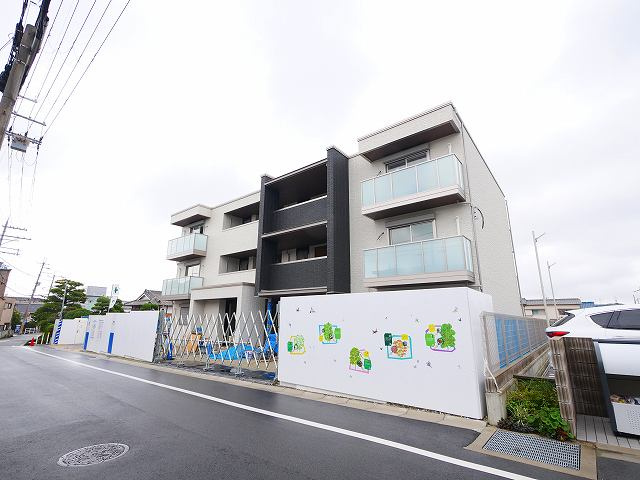 サクラ・メゾン　イーストの周辺