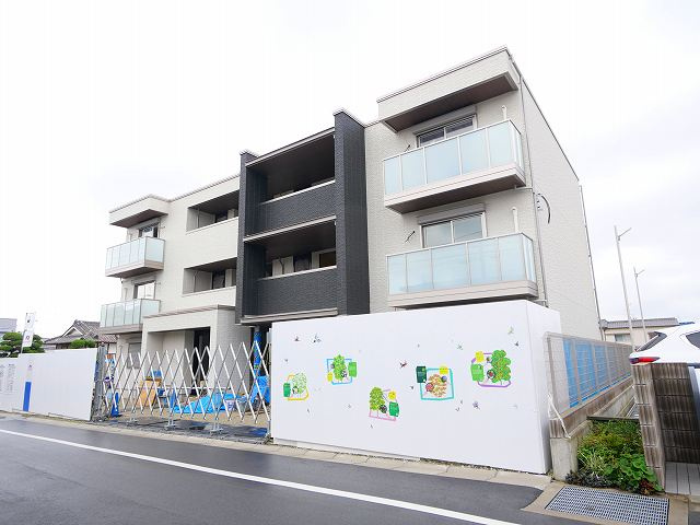 サクラ・メゾン　イーストの外観