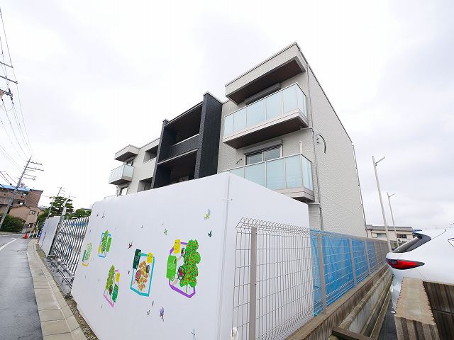 サクラ・メゾン　イーストの外観