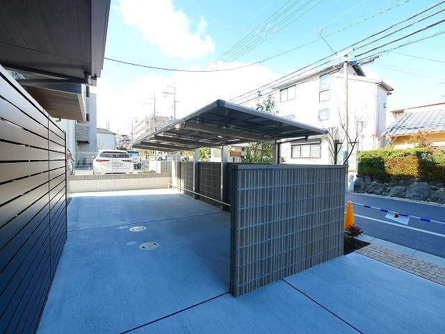 サクラ・メゾン　イーストの周辺