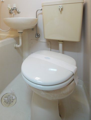 アリスメゾン新保のトイレ|※写真は別の部屋のものです。