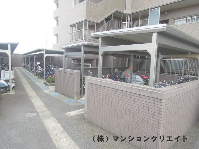 ポレスターブロードシティ二の宮のその他|駐輪場