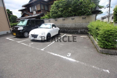 【駐車場】 | エスポアール稲荷
