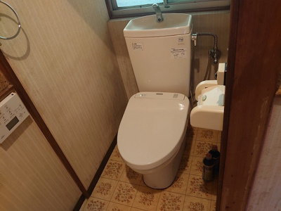 【トイレ】 | 岡谷市山手町1丁目 中古住宅⑲ | トイレ