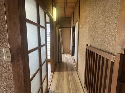 【玄関】 | 岡谷市山手町1丁目 中古住宅⑲ | 廊下