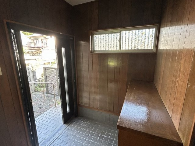 各務原市蘇原清住町4丁目の玄関