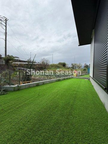 【庭】 | ペットやお子さまが遊べる嬉しい庭付き！