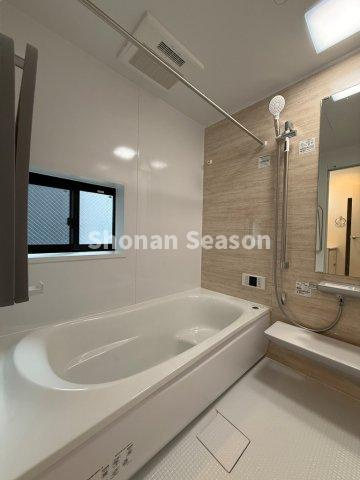 【浴室】 | 大人が足をまっすぐ伸ばして浸かれる１坪タイプのバスユニット◎
