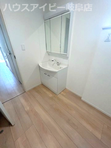 【独立洗面台】の画像