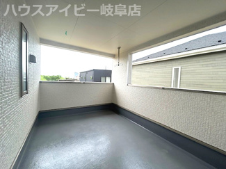 【バルコニー】 | 岐阜市河渡新築建売全4棟！お車並列3台可能！広めのインナーバルコニーのあるお家！ | 岐阜市河渡新築建売全4棟！お車並列3台可能！広めのインナーバルコニーのあるお家！