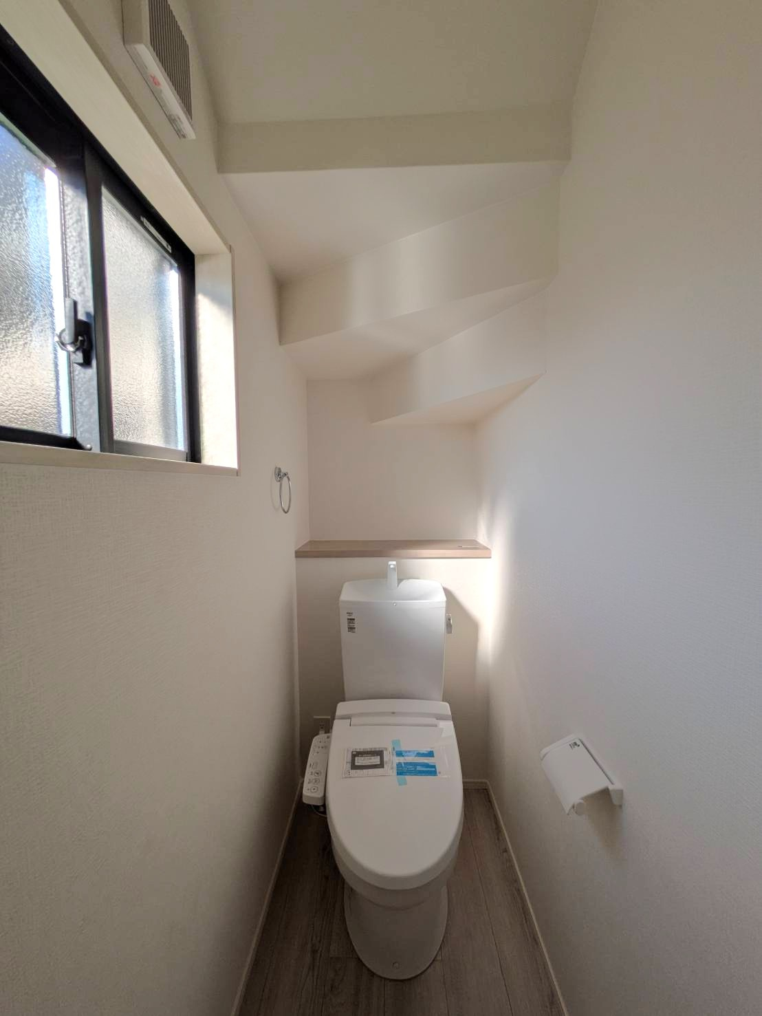 岡山市南区福島2丁目  1期①号棟のトイレ|◆1階トイレの様子です。2階にもトイレがございます。