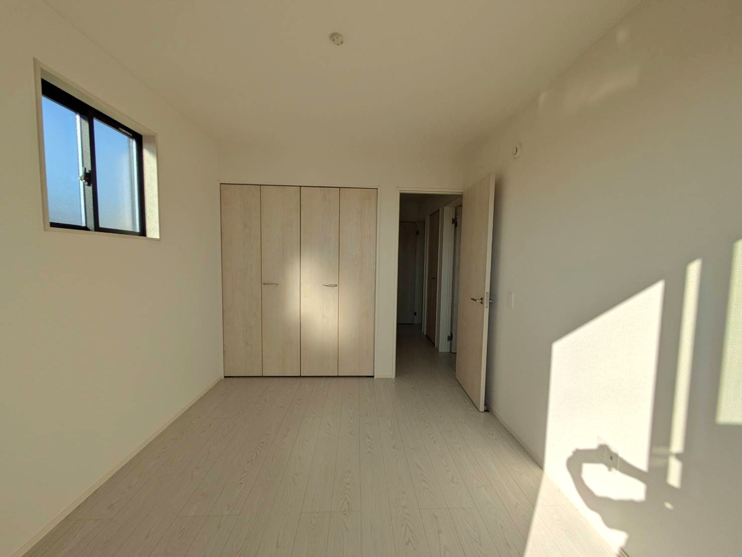 岡山市南区福島2丁目  1期①号棟の洋室|◆2階洋室5.2帖の様子です。