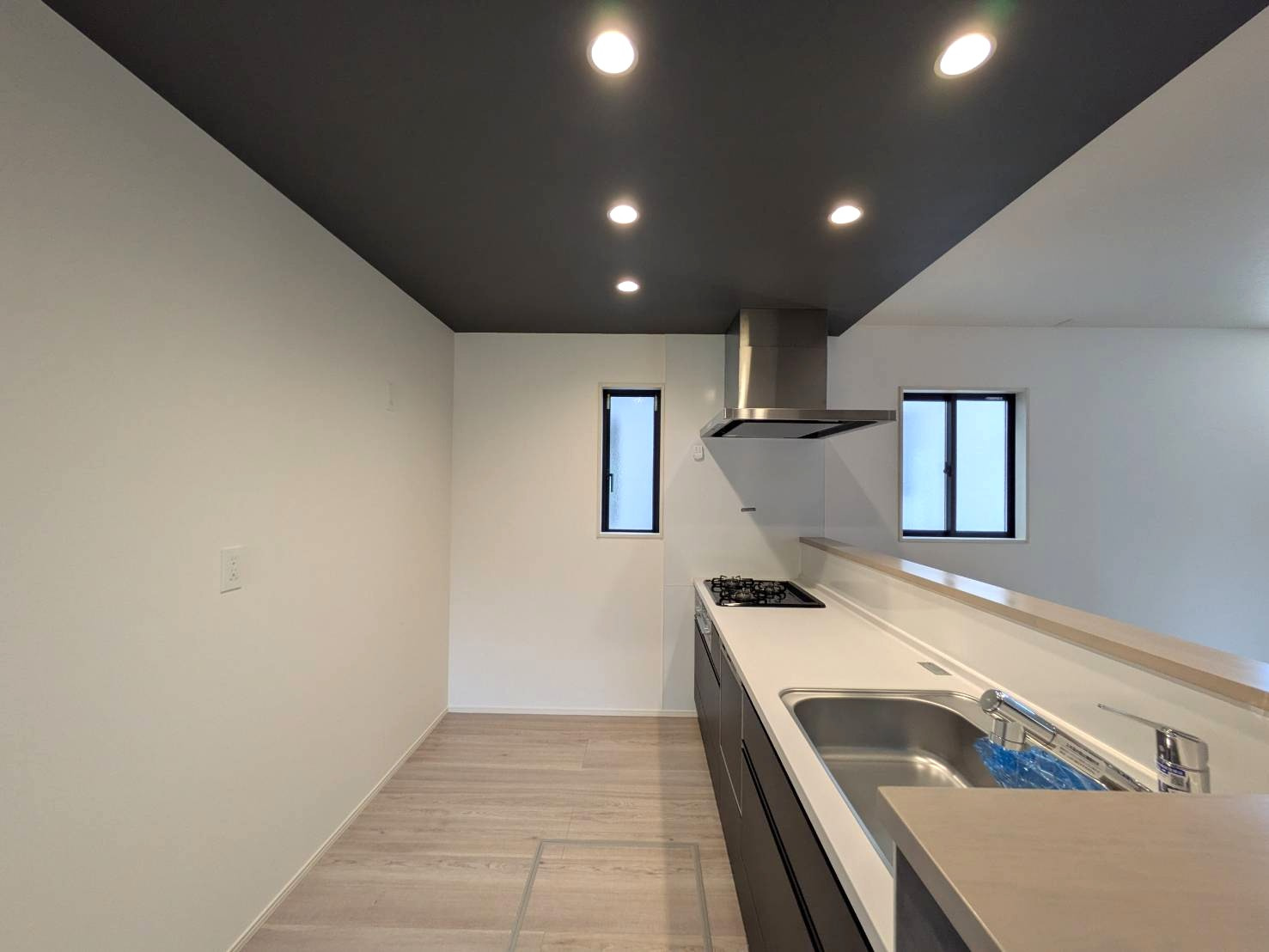 岡山市南区福島2丁目  1期①号棟のキッチン|◆キッチン内の様子です。