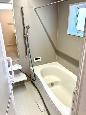 エクセシオール丸亀城平屋モデル　２号地の浴室|落ち着いた空間のお風呂です