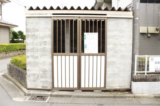 コートエスペランサ　Aのエントランス