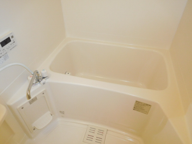 加古川市尾上町口里のアパートの浴室