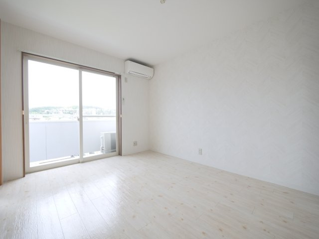 コレドールの居間・リビング|※写真は別の部屋のものです。