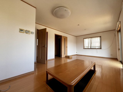 【居間・リビング】 | 比良１丁目貸家