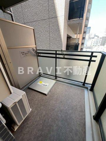 RISING Maison 本町橋（ライジングメゾンホンマチバシ）　BRAVI不動産のバルコニー|【RISING Maison 本町橋】広々としたバルコニーです