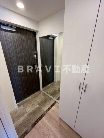RISING Maison 本町橋（ライジングメゾンホンマチバシ）　BRAVI不動産の玄関|【RISING Maison 本町橋】毎日通る玄関はこちらです