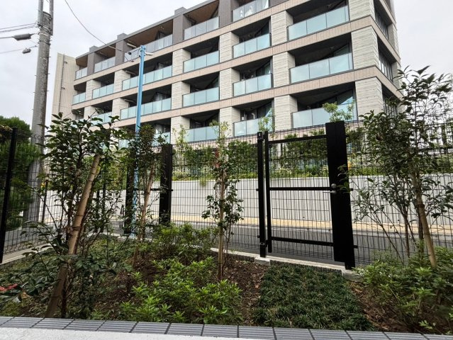 プレール・ドゥーク方南町の外観