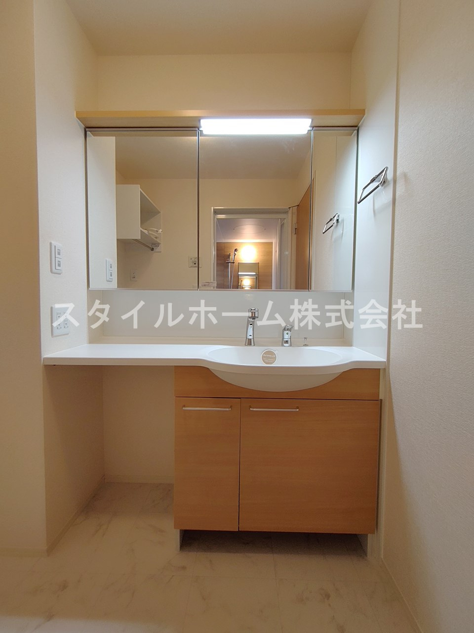 ＲＥＶＥ　Ｂの洗面所