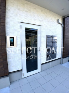 【エントランス】 | 建物の内部です