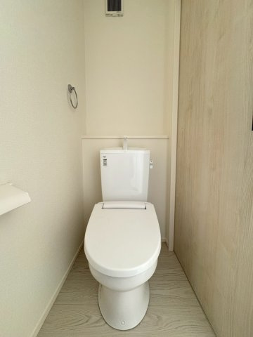 ーFor.M Iーフォルムー小倉南区中曽根5丁目2期　【小倉南区　新築戸建て】のトイレ|２階にもトイレ完備で助かります♪　【小倉南区　新築戸建て】