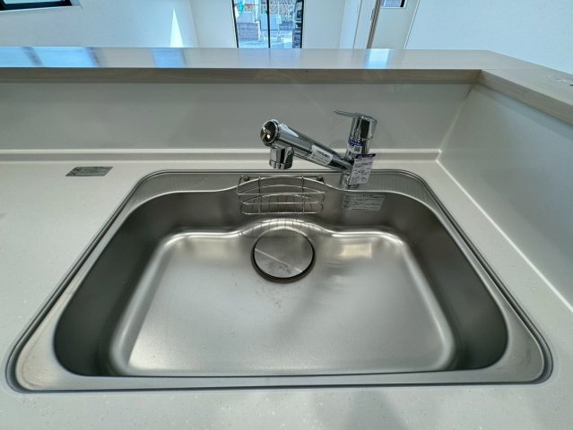 ーFor.M Iーフォルムー小倉南区中曽根5丁目2期　【小倉南区　新築戸建て】のキッチン|浄水器付きでいつでも美味しいお水が飲めます♪　【小倉南区　新築戸建て】