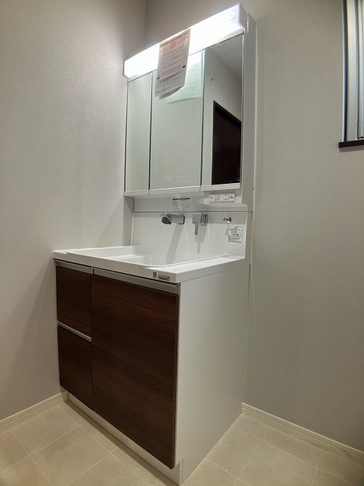 岡崎市柱曙2丁目の独立洗面台